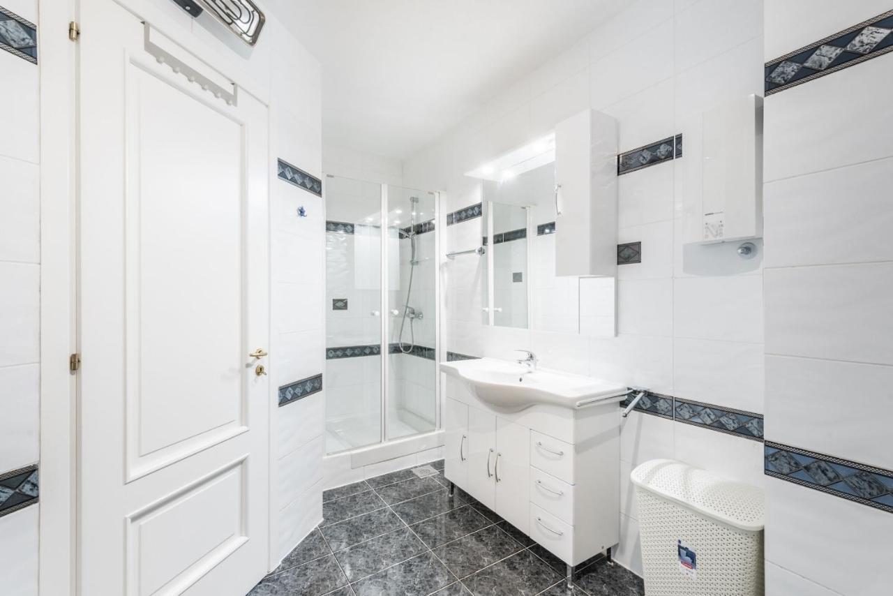 Apartments Mrs Brightside Split Ngoại thất bức ảnh