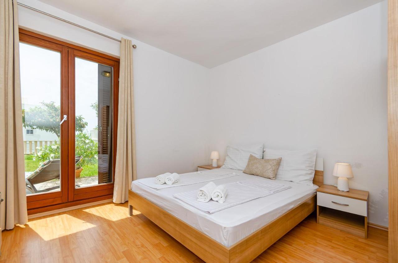Apartments Mrs Brightside Split Ngoại thất bức ảnh