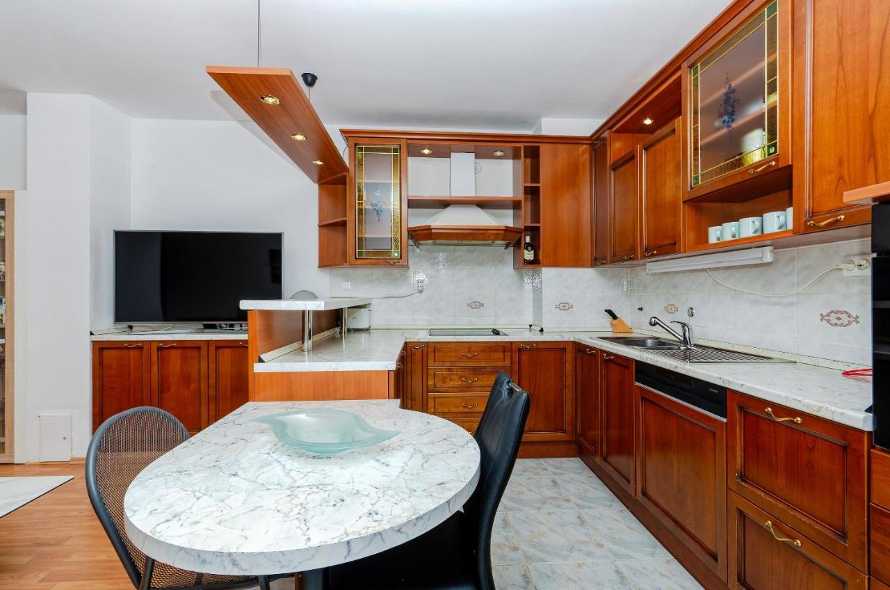 Apartments Mrs Brightside Split Ngoại thất bức ảnh
